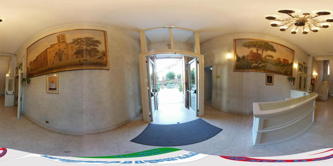 Casa Per Ferie Suore Domenicane Rome Extérieur photo